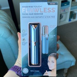 Flawless Finishing Touch facial hair remover NEW IN BOX